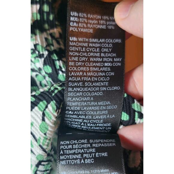 White House‎ Black Mkt Gauze Printed Hi Lo Blouse Top Size Med - Picture 7 of 9